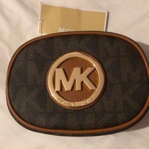 New Michael Kors travel pouch